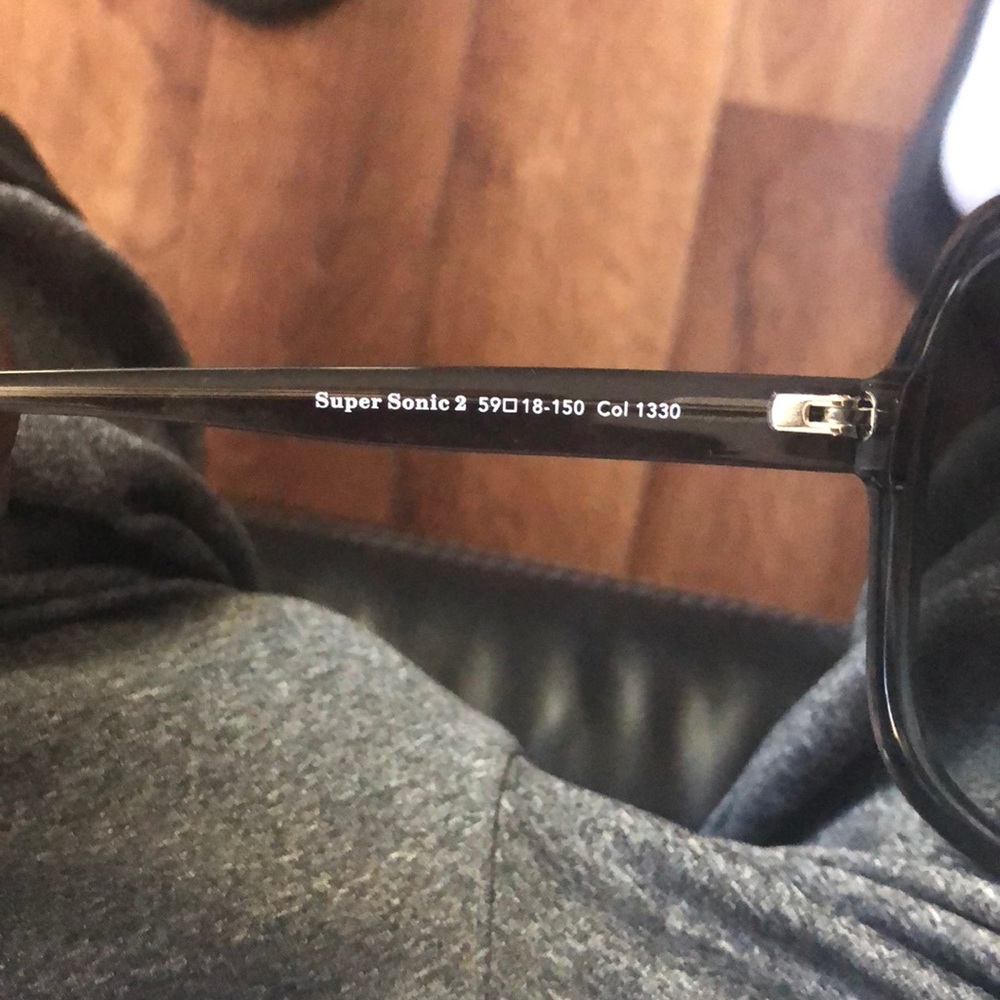 Sunglasses - Picture 3 of 4